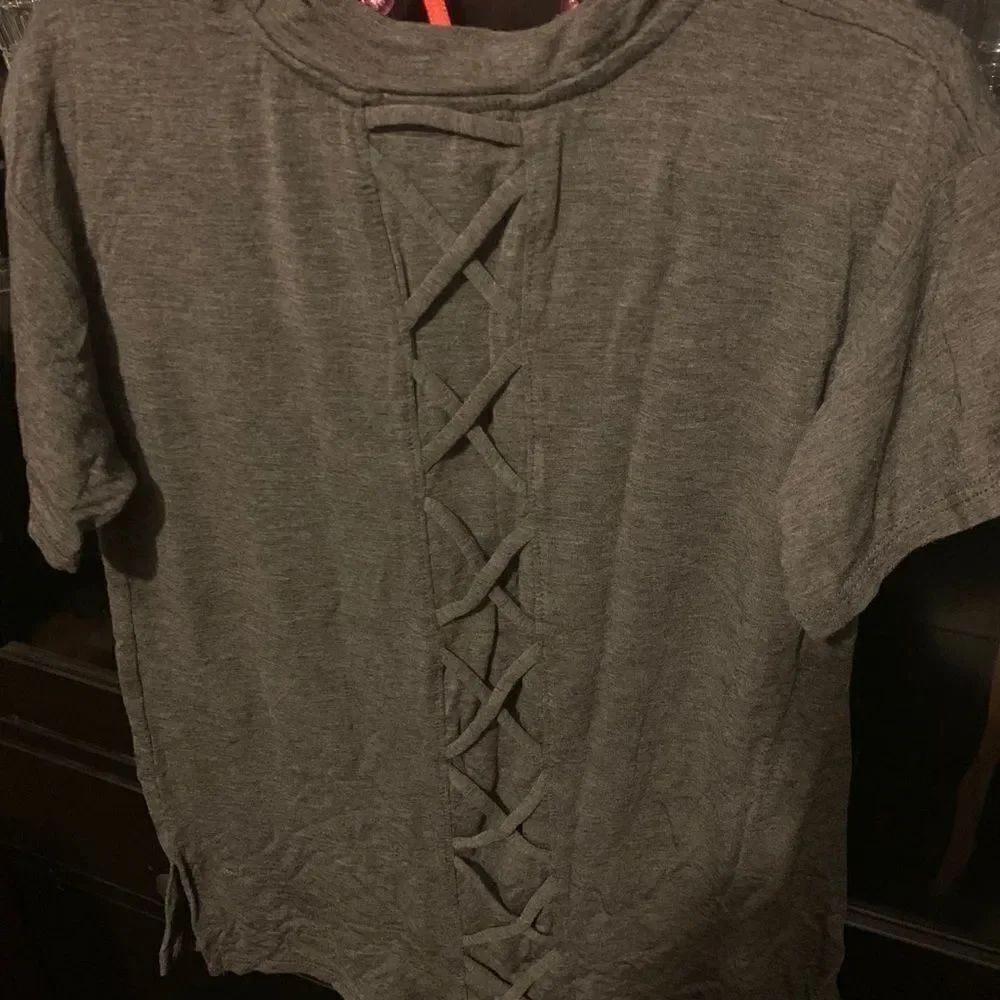 Chit Chat Graphic Tee - Size Small - Picture 3 of 4